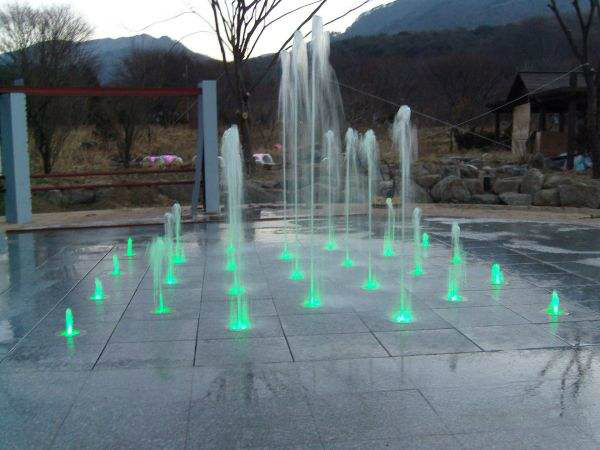噴泉燈